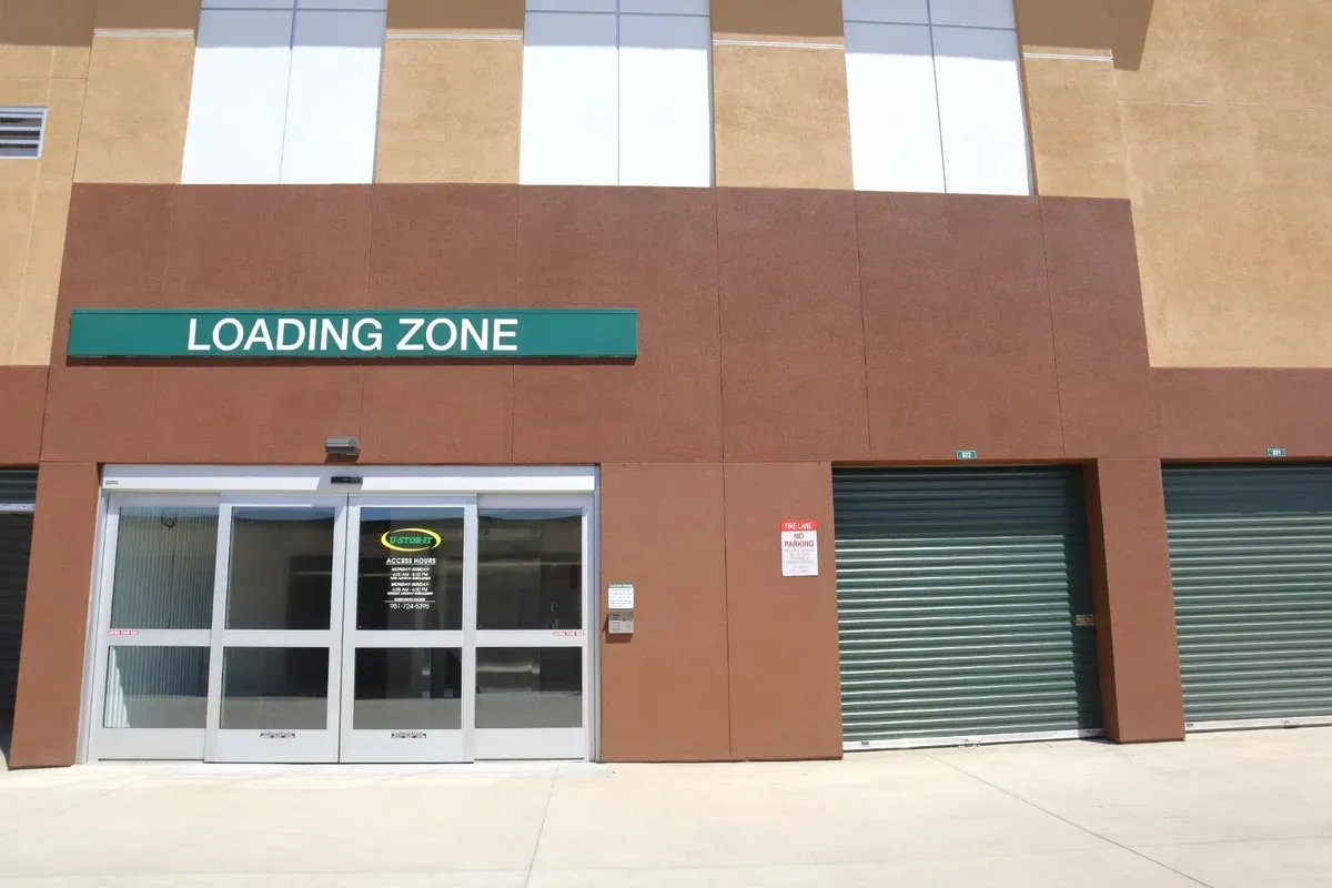 Loading Zone at Murrieta